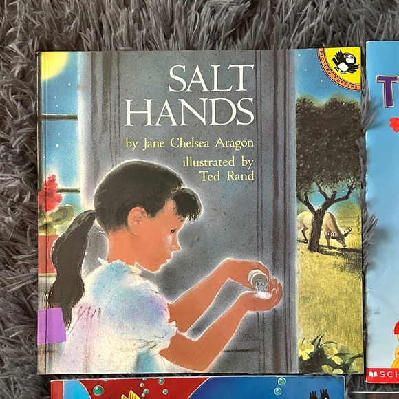 Children's Book Collection - Picture 2 of 9